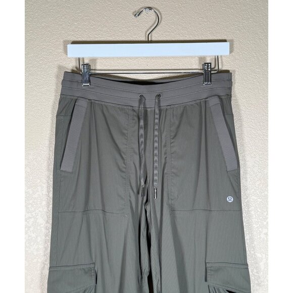 Lululemon Women's Dance Studio Relaxed-Fit Mid-Rise Cargo Pants Green - Picture 8 of 12
